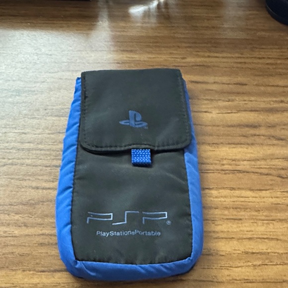 Sony PSP Black and Blue Carrying Pouch - Picture 1 of 4